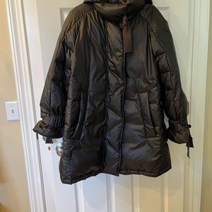 Hilary Radley down coat. Gathered at sleeves. Snap on hood. Sz. S/P.